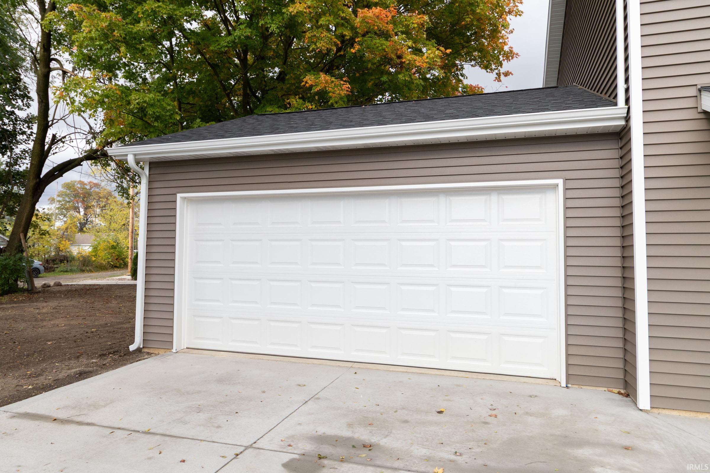 1105 Edwardsburg Avenue Elkhart IN 46514