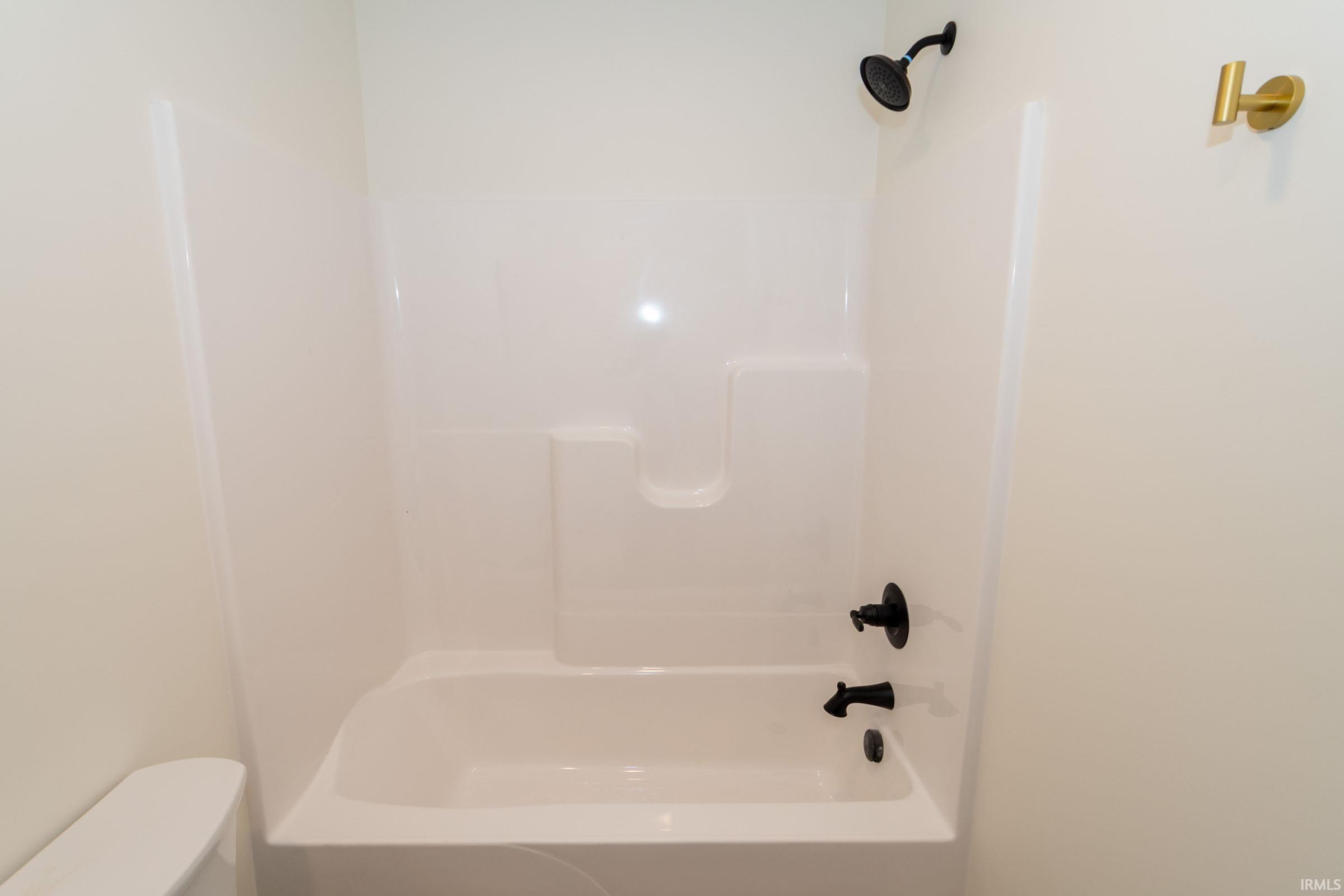 1105 Edwardsburg Avenue Elkhart IN 46514