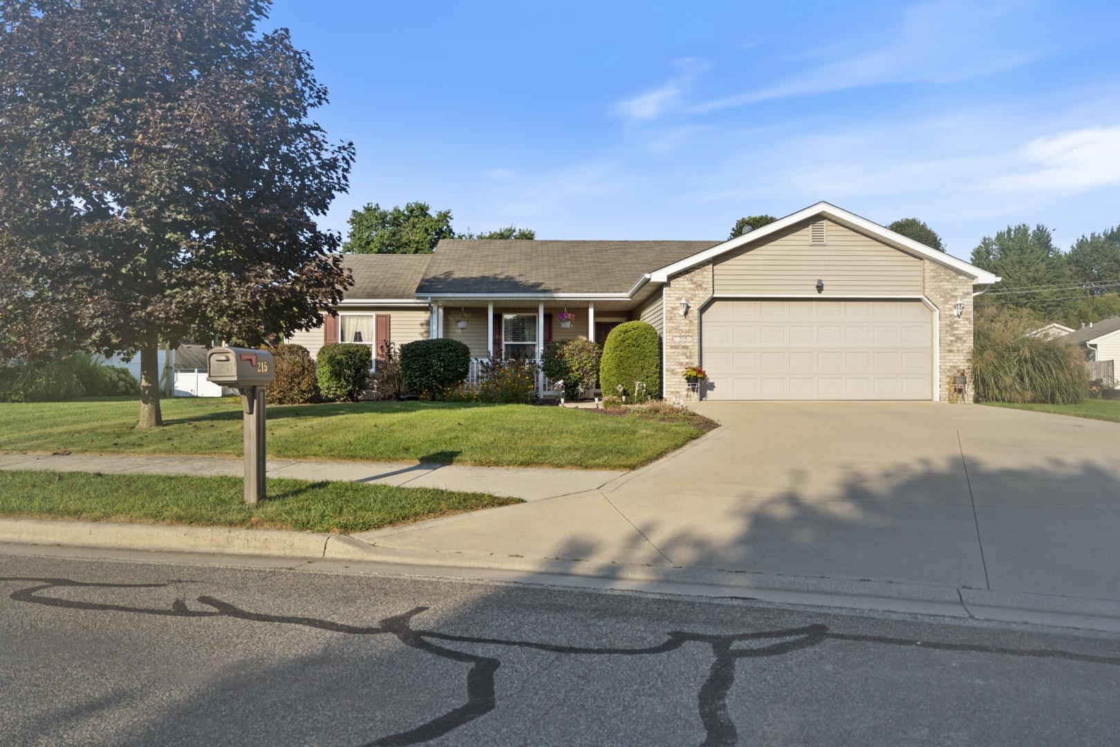 215 Tecumseh Street Warsaw IN 46582