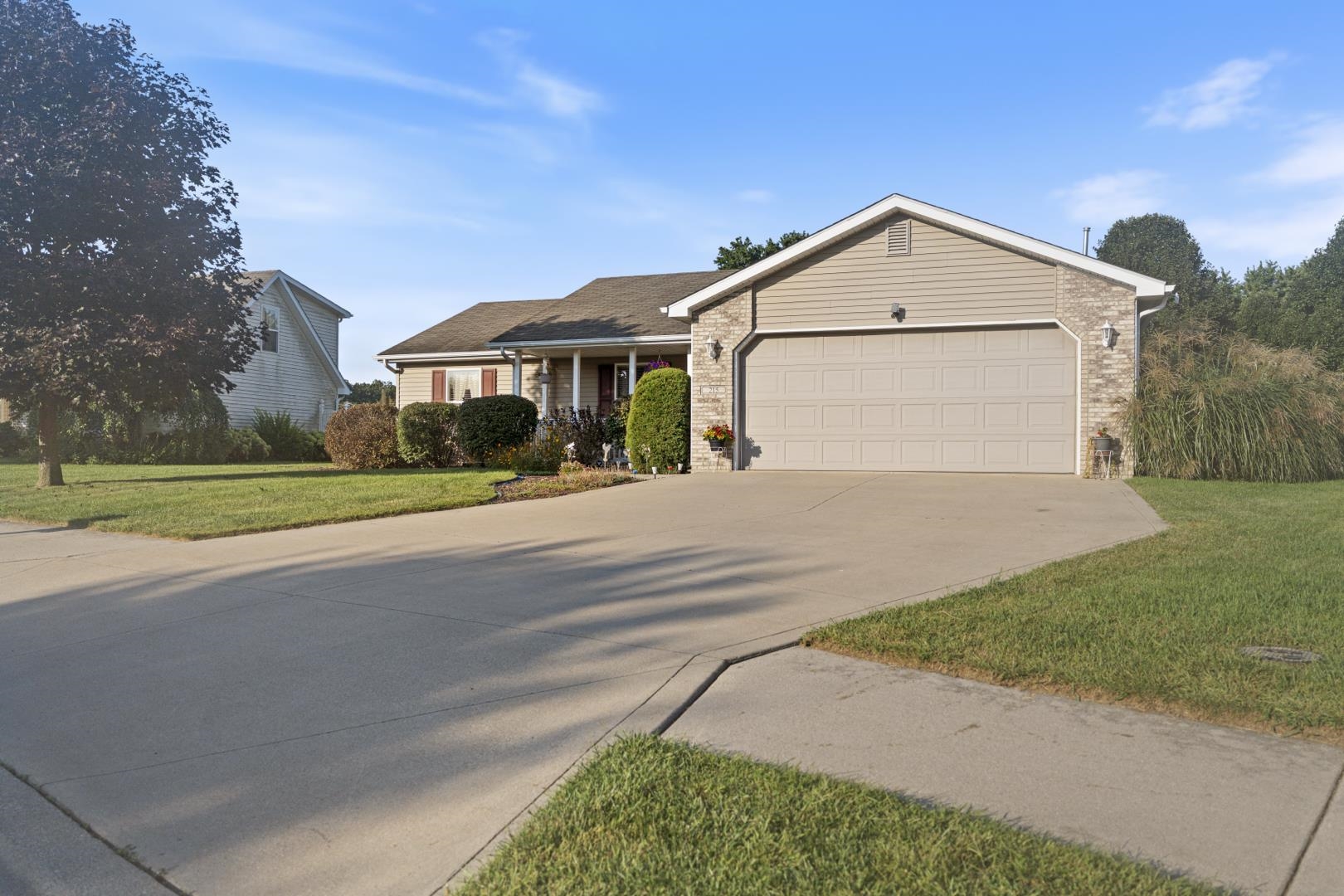 215 Tecumseh Street Warsaw IN 46582