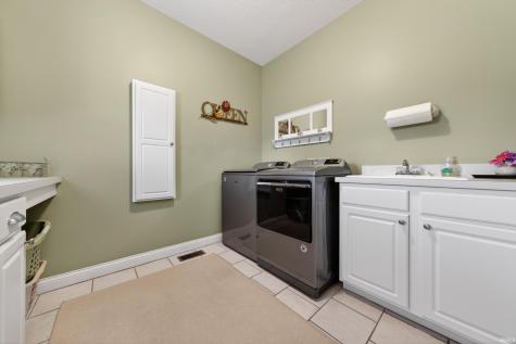 1493 E Crane Pond Drive Marion IN 46952