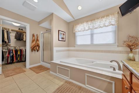 1493 E Crane Pond Drive Marion IN 46952