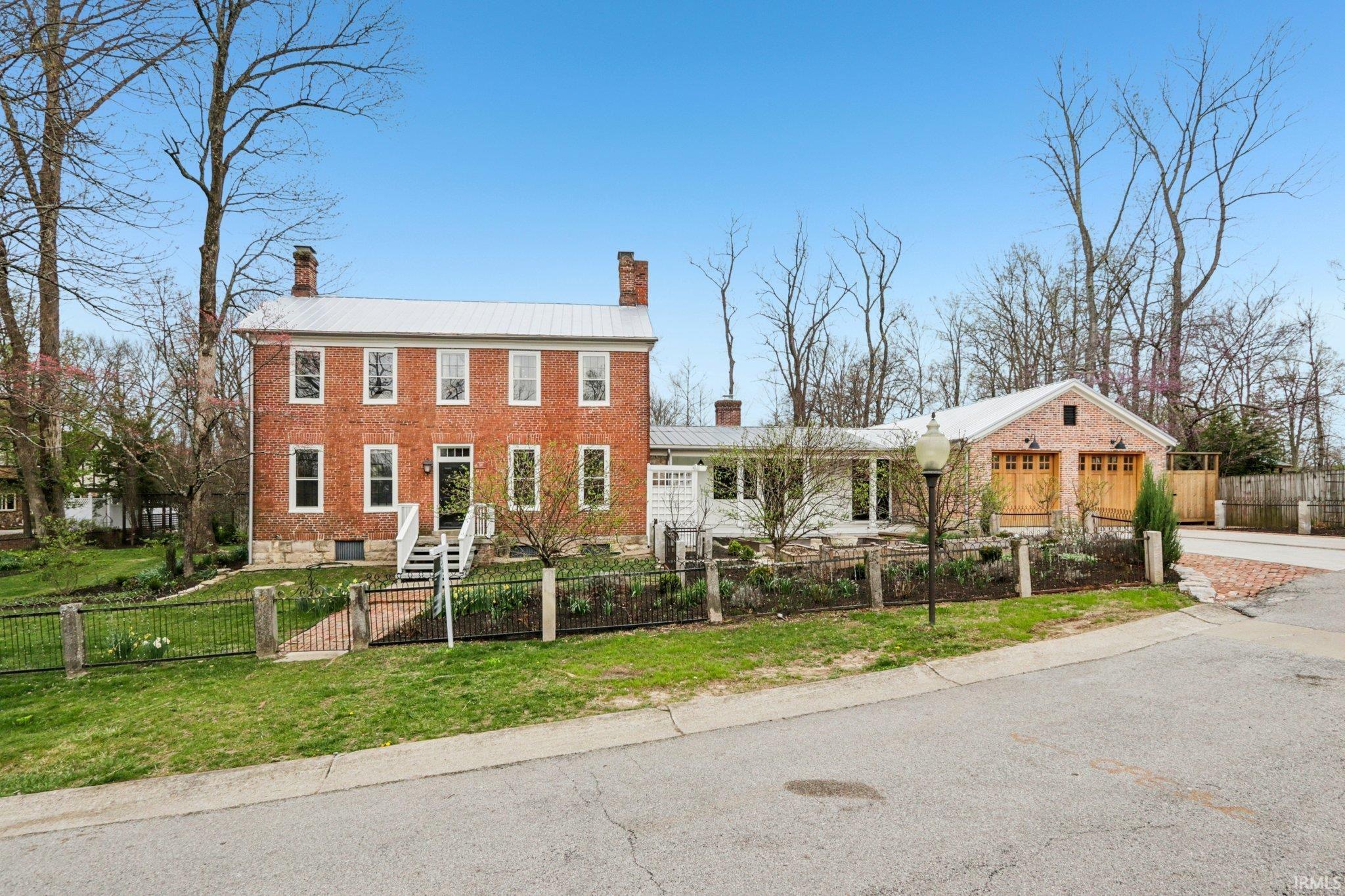 Bloomington IN, 2001 E Hillside Drive, Unit 8