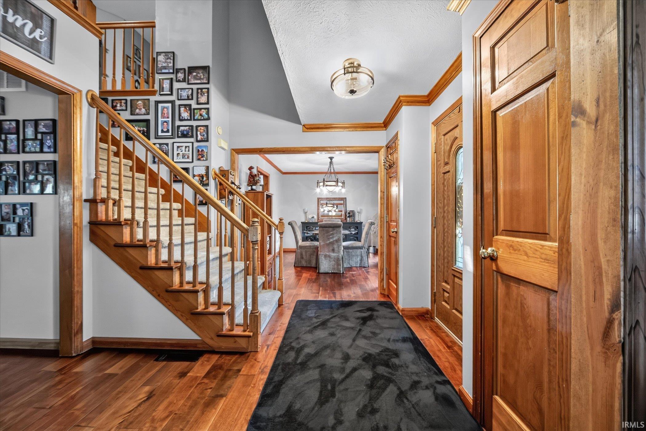 50701 Elk Trail Granger IN 46530