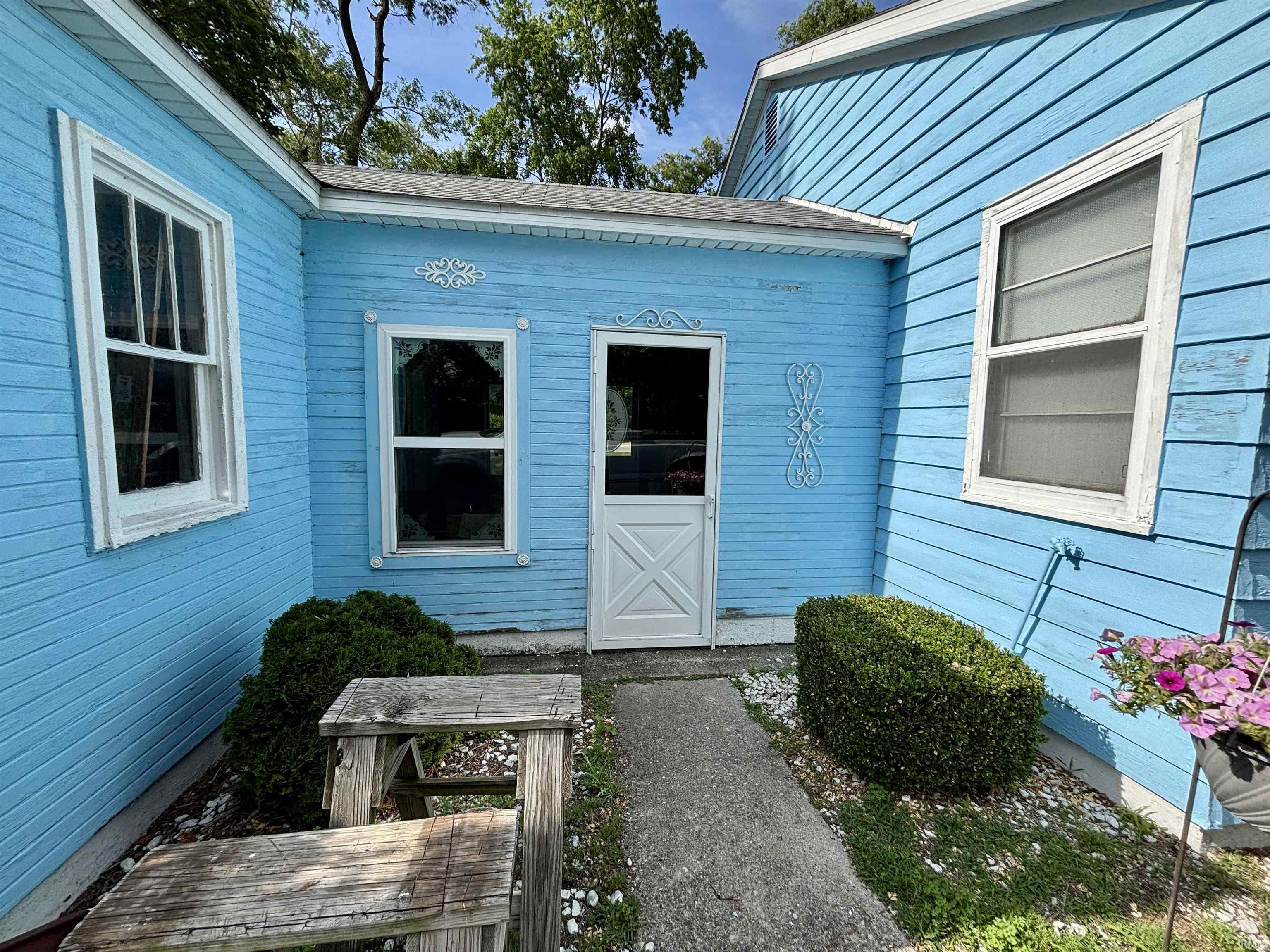 1655 W State Road 10 North Judson IN 46366