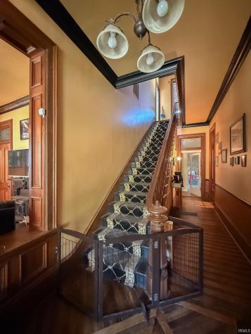 4814 New Harmony Road Evansville IN 47720