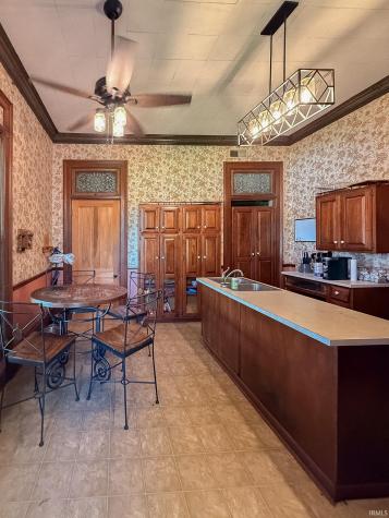 4814 New Harmony Road Evansville IN 47720