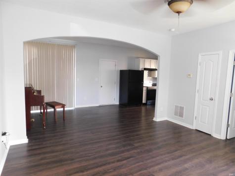 3942 Shepherds Run Jeffersonville IN 47130