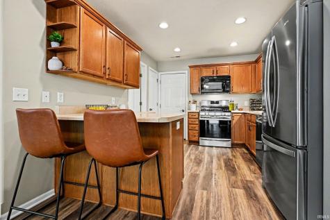 671 Stag Drive Warsaw IN 46582