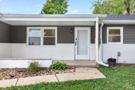 2815 Yellowwood Court Columbus IN 47203