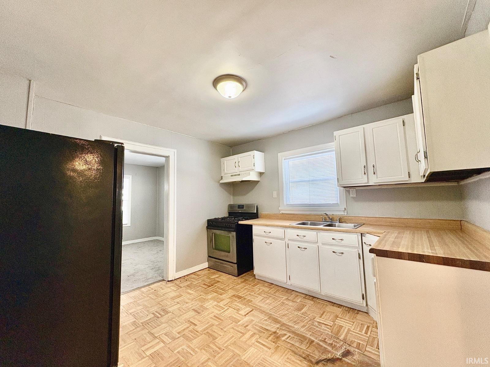 1909 S Brookfield Street South Bend IN 46613