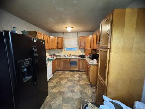 315 W Lincoln Street Ashley IN 46706