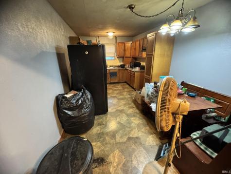 315 W Lincoln Street Ashley IN 46706