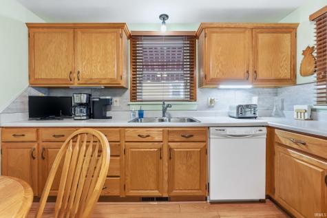 7314 Bluffton Road Fort Wayne IN 46809