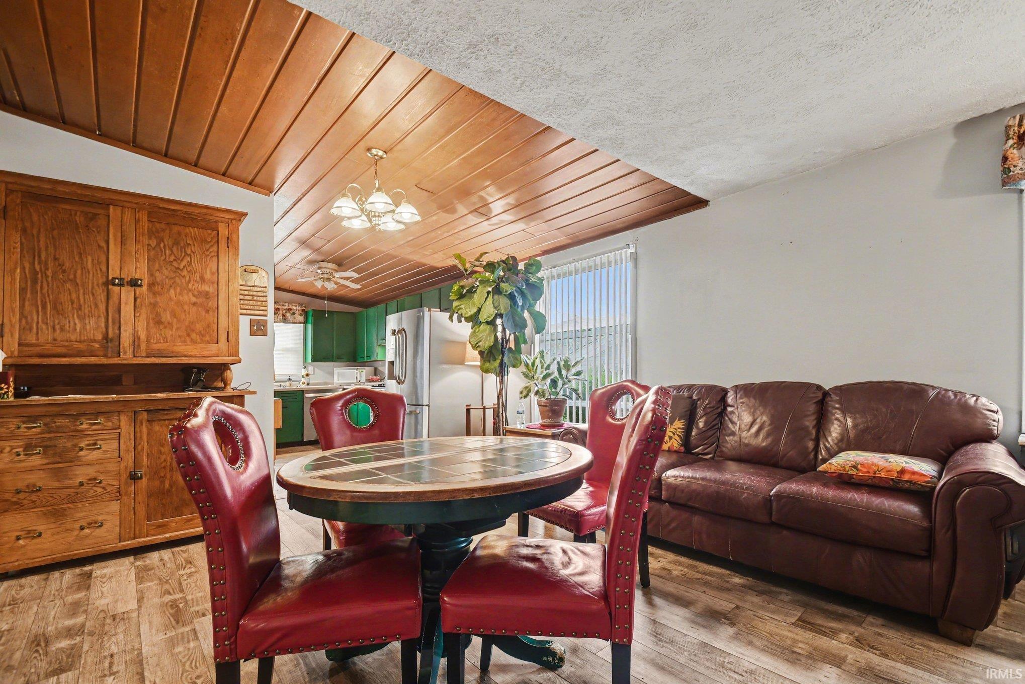 1730 Ridgedale Road South Bend IN 46614