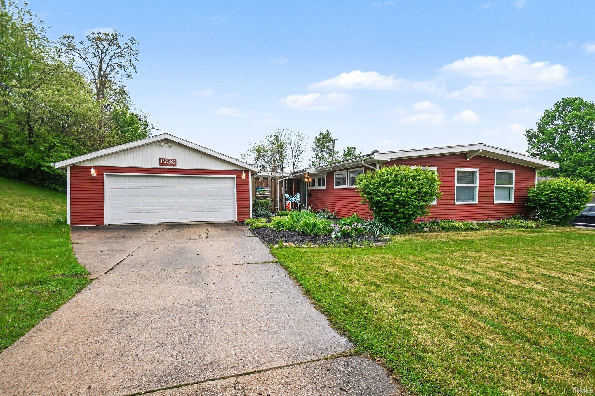 1730 Ridgedale Road South Bend IN 46614
