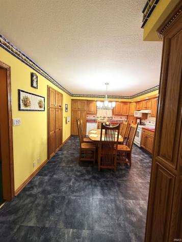 2406 Glennwood Drive Washington IN 47501