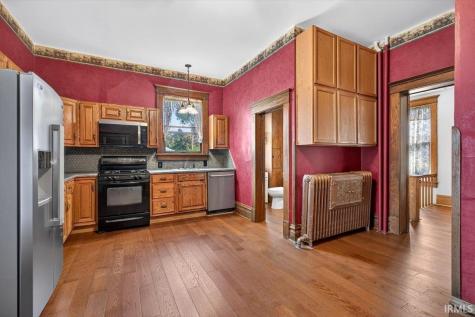 112 W 1st Street Brookston IN 47923