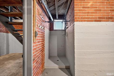112 W 1st Street Brookston IN 47923