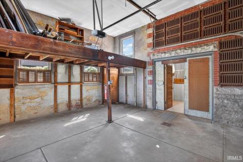 112 W 1st Street Brookston IN 47923