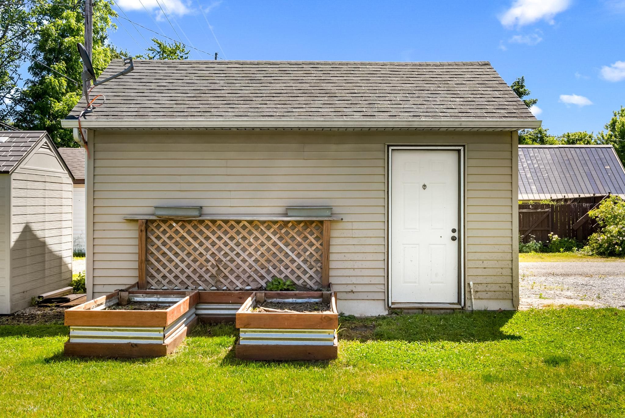 760 E Market Street Nappanee IN 46550