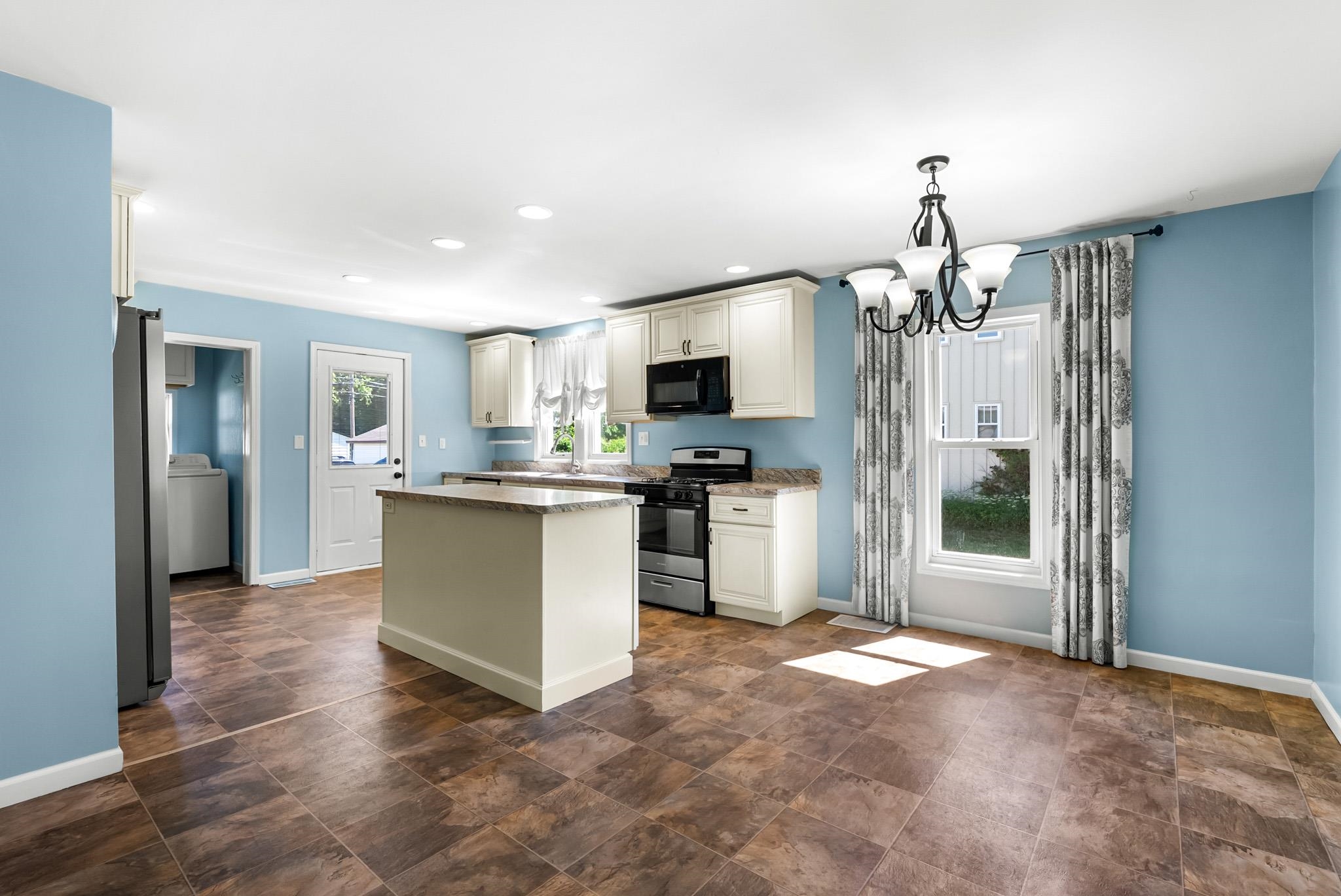 760 E Market Street Nappanee IN 46550