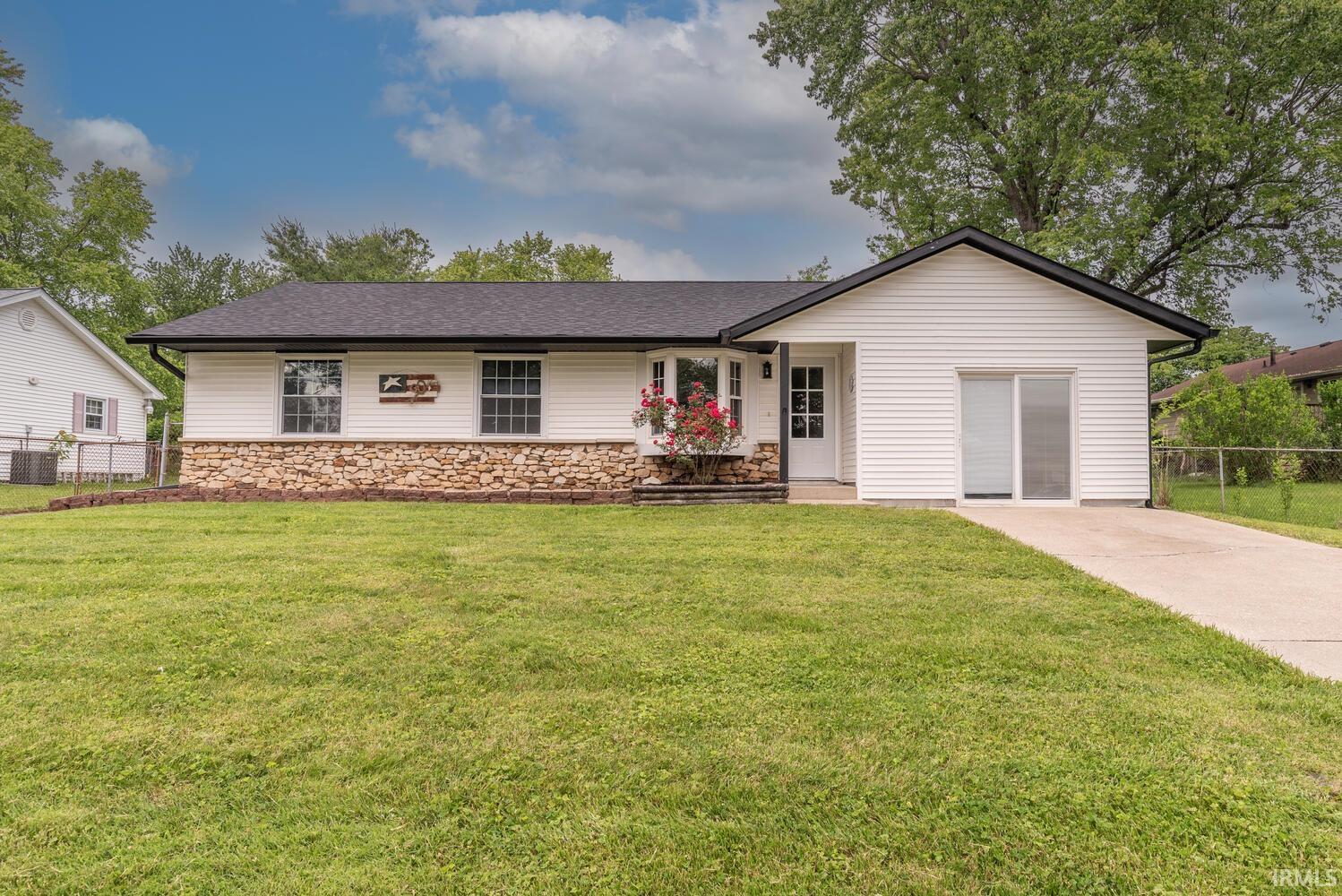 3212 S Fairington Drive Bloomington IN 47403