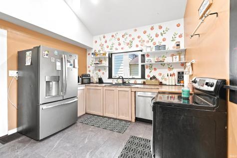602 S Wayne Street Hamilton IN 46742