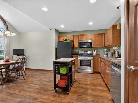 8010 Wethersfield Cove Fort Wayne IN 46835