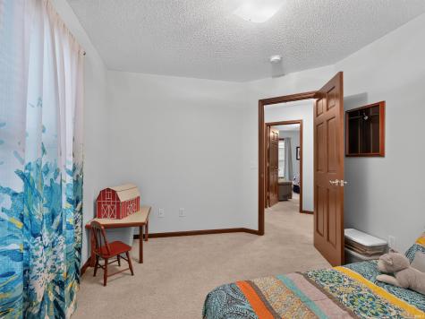 8010 Wethersfield Cove Fort Wayne IN 46835