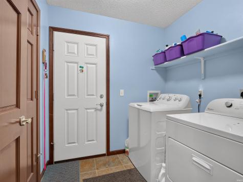8010 Wethersfield Cove Fort Wayne IN 46835