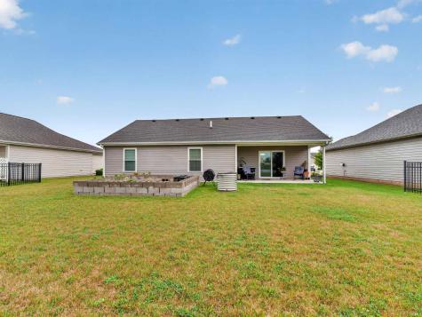 8010 Wethersfield Cove Fort Wayne IN 46835