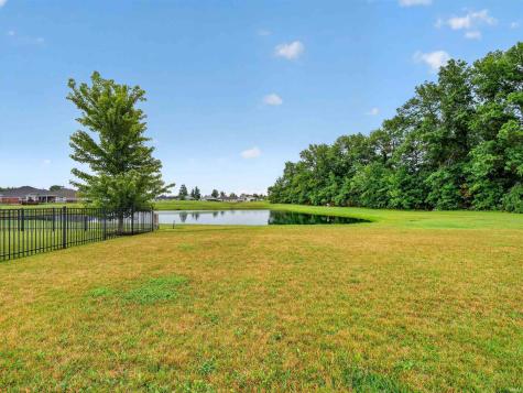 8010 Wethersfield Cove Fort Wayne IN 46835