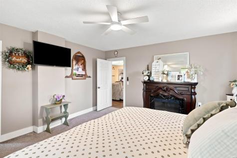 4295 S 600 W Huntington IN 46750
