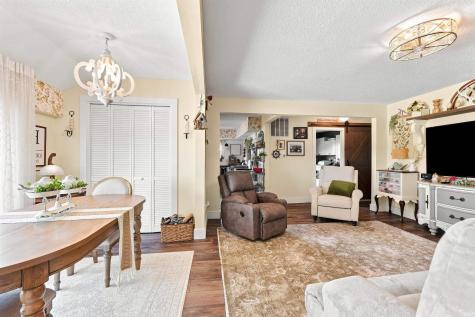 4295 S 600 W Huntington IN 46750