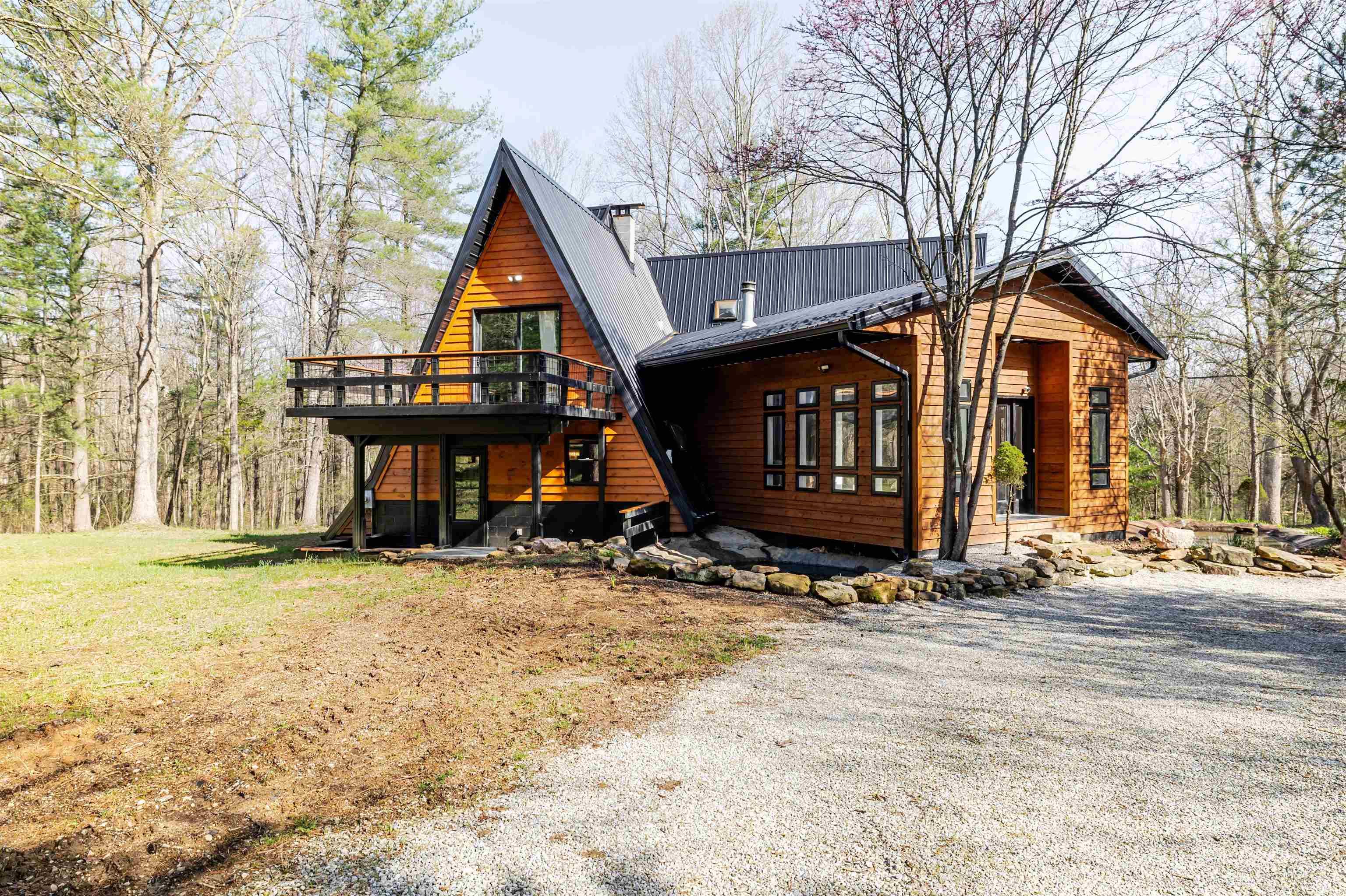 123 Empire Lane Bedford IN 47421