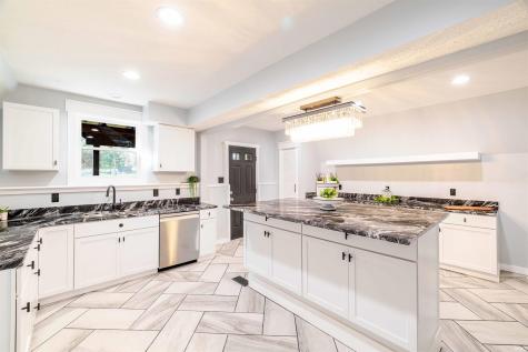 123 Empire Lane Bedford IN 47421
