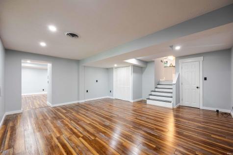 123 Empire Lane Bedford IN 47421
