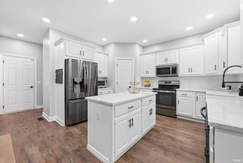 8609 Greyhawk Drive Fort Wayne IN 46835