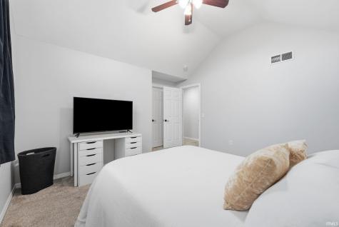 8609 Greyhawk Drive Fort Wayne IN 46835