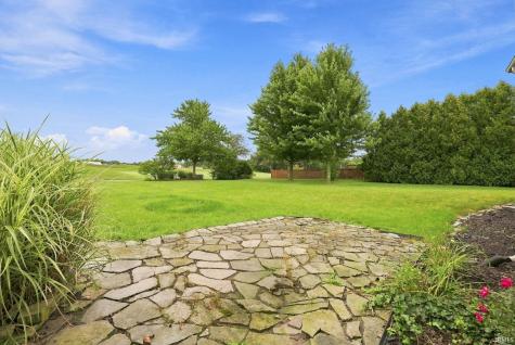 8609 Greyhawk Drive Fort Wayne IN 46835
