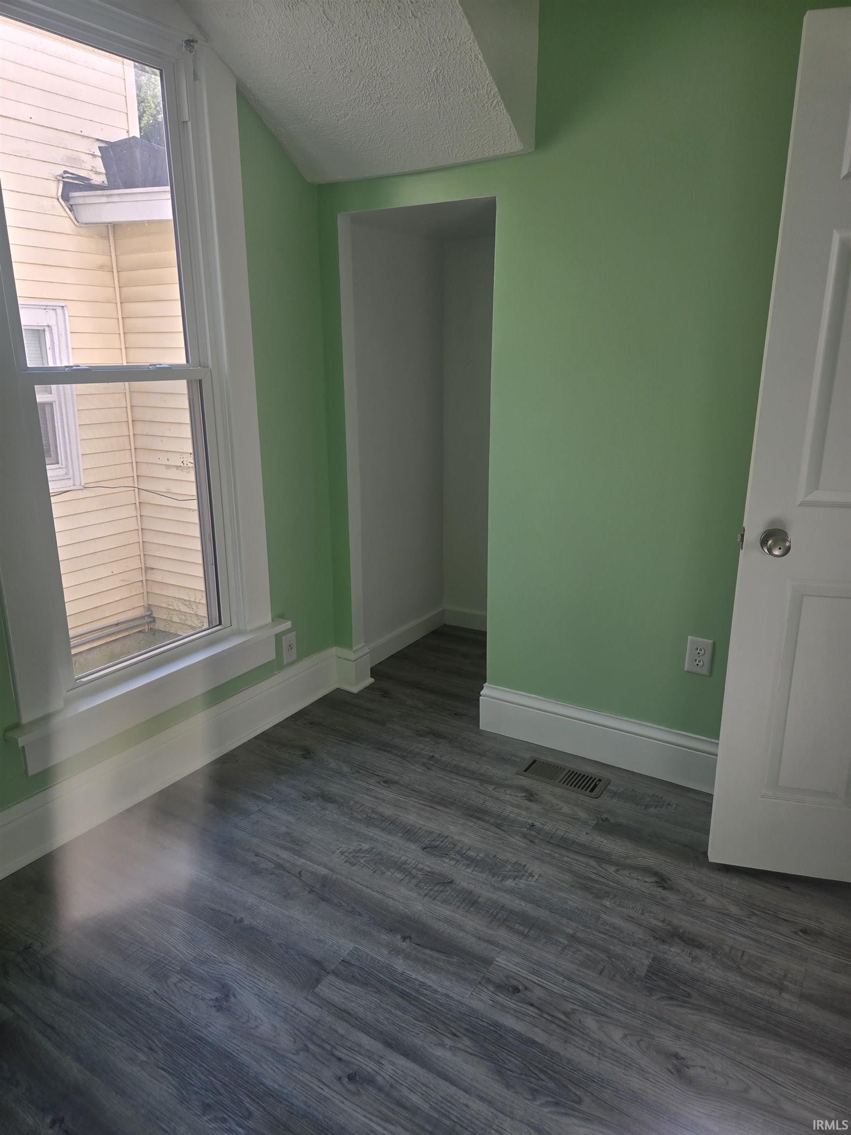 906 Hudson Street Elkhart IN 46516