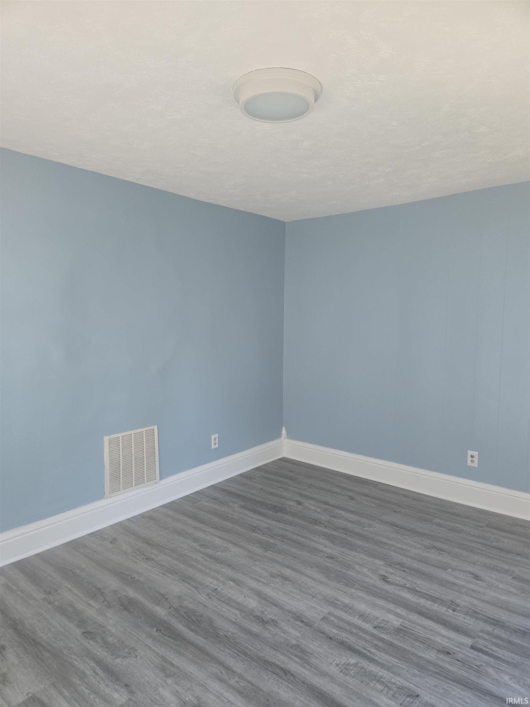906 Hudson Street Elkhart IN 46516