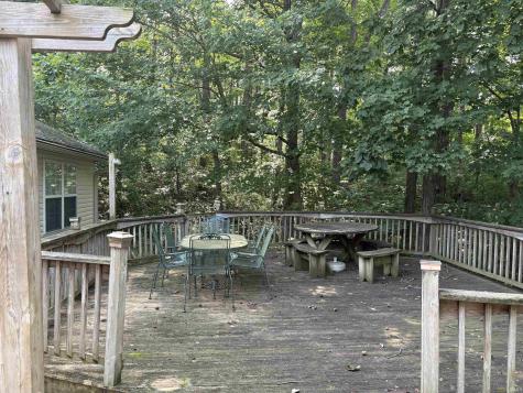 570 S Cobblestone Court Bloomington IN 47403