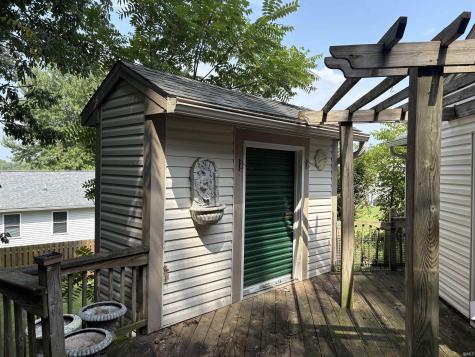 570 S Cobblestone Court Bloomington IN 47403