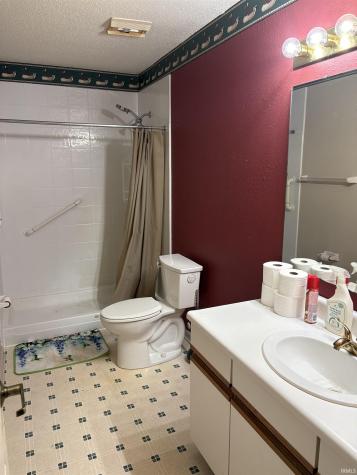 570 S Cobblestone Court Bloomington IN 47403