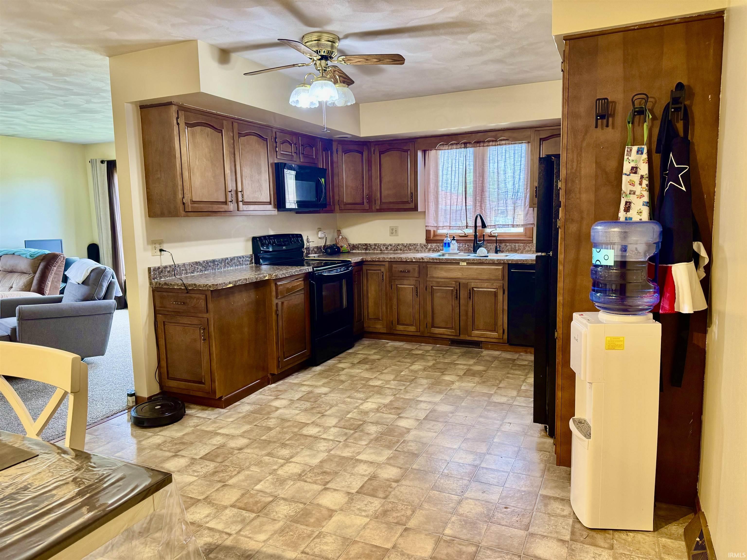 543 W 12th Street Mishawaka IN 46544