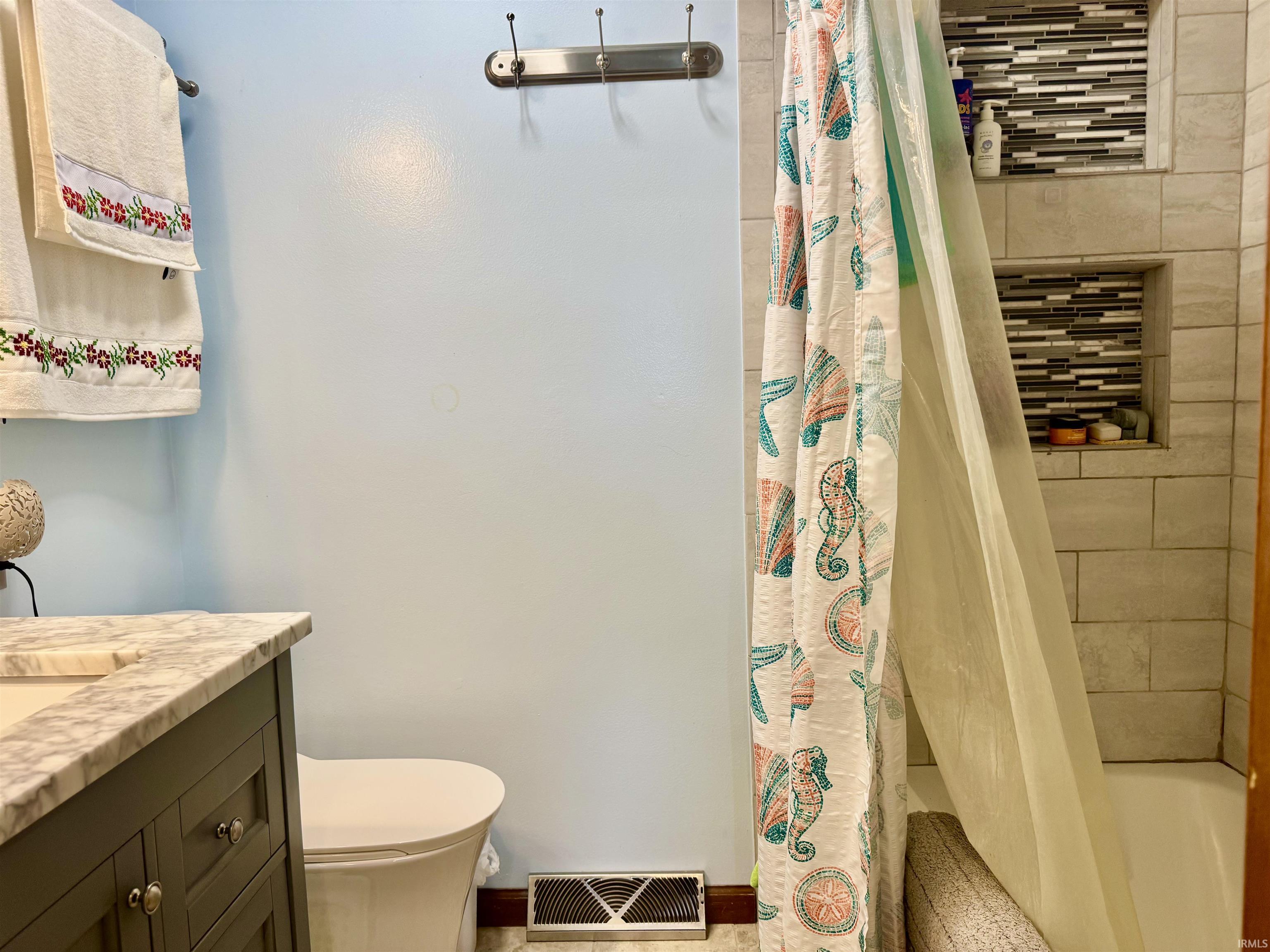 543 W 12th Street Mishawaka IN 46544