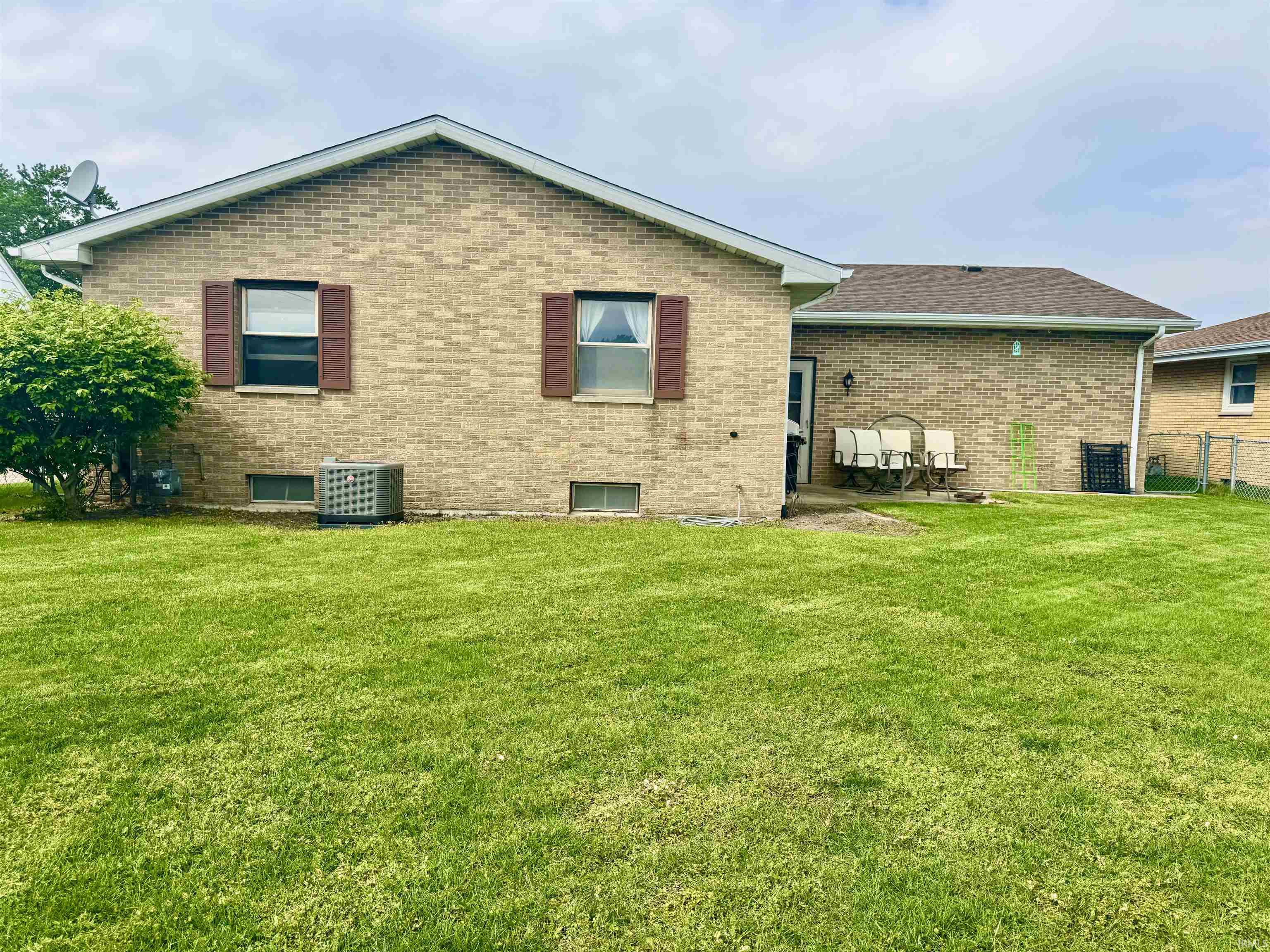 543 W 12th Street Mishawaka IN 46544