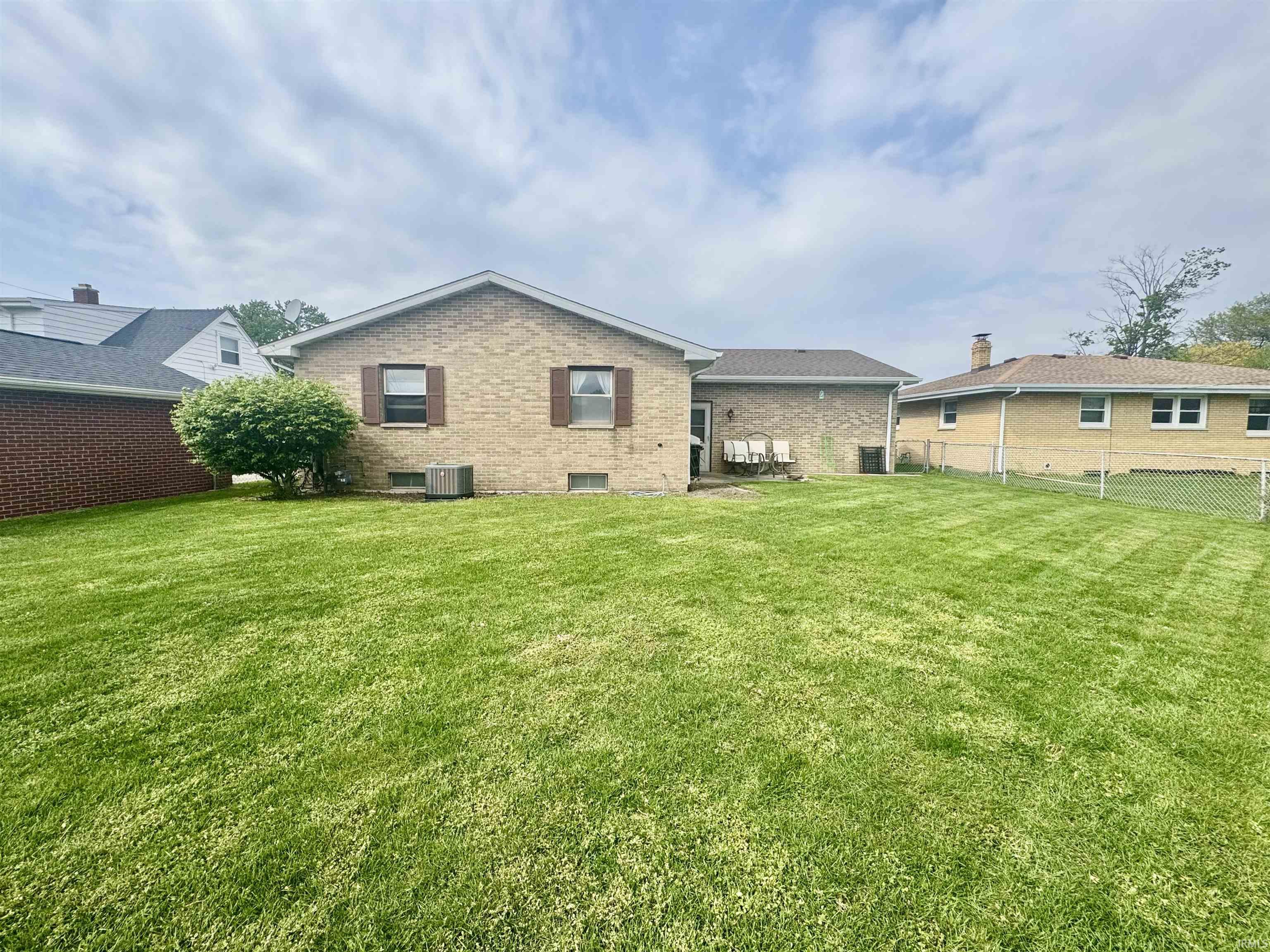 543 W 12th Street Mishawaka IN 46544